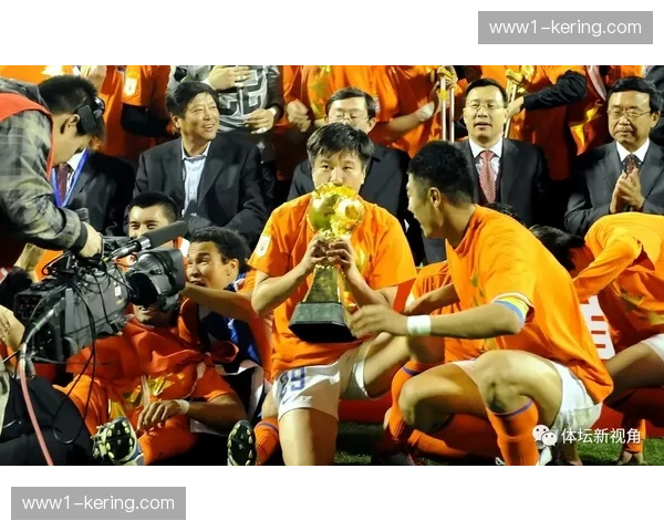 冬窗转会市场报告揭示 中下游球队通过出售获资金支持